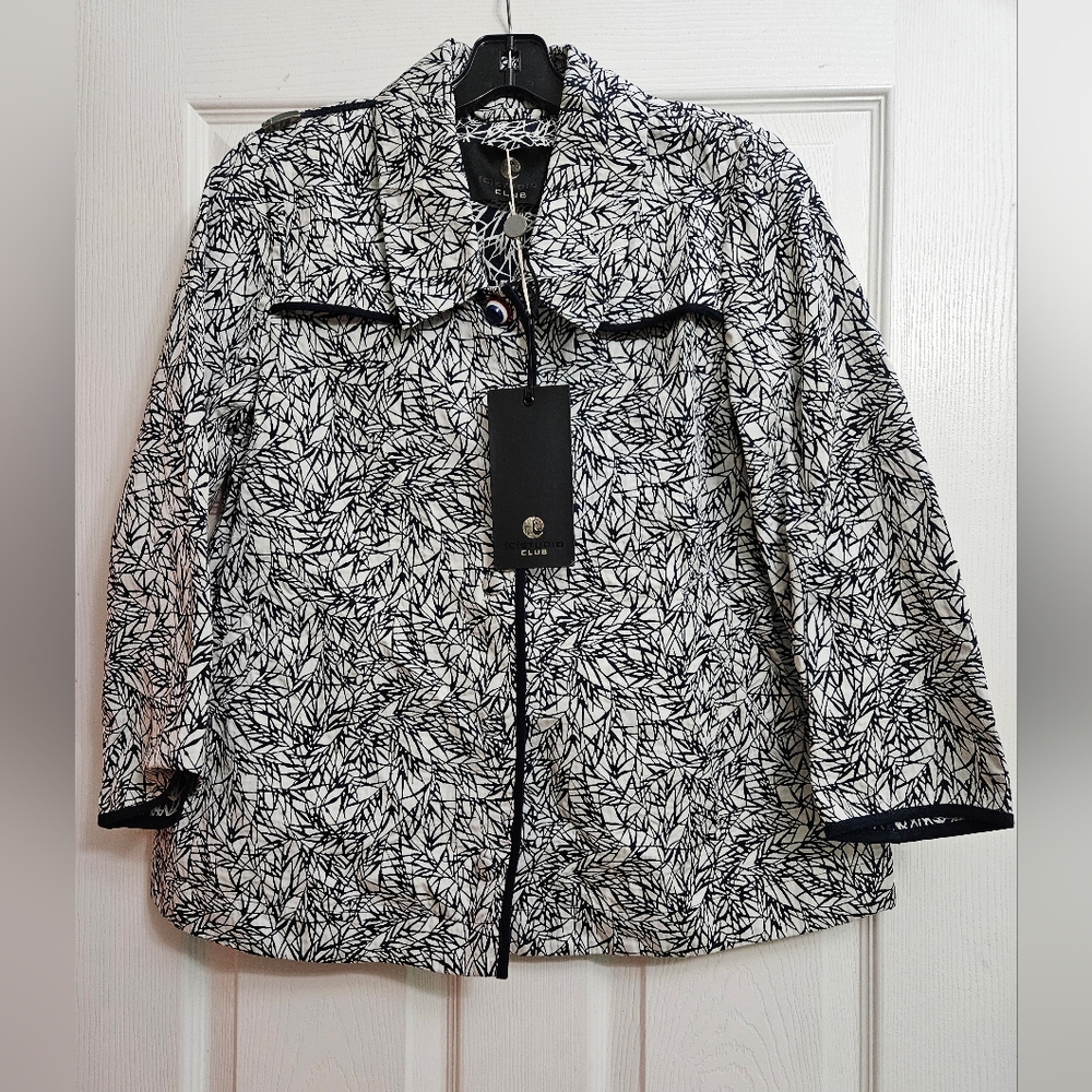 (C) Studio Club Black and White Leaf Print Jacket